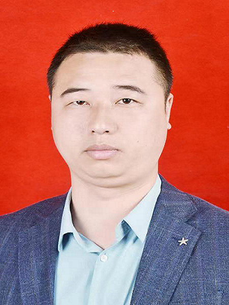 杨力，男，汉族，1984年10月生，研究生学历，中共党员。